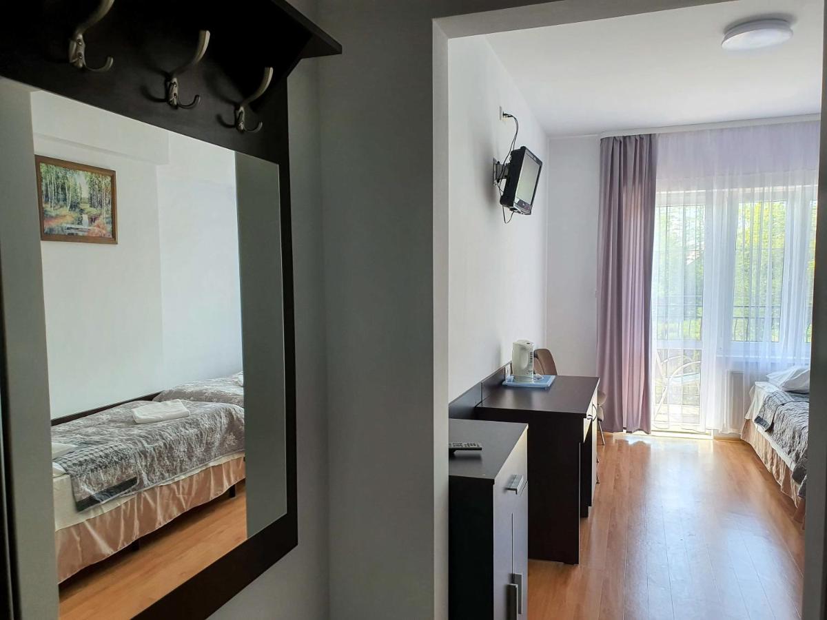 Astoria Apartment Dabki Luaran gambar