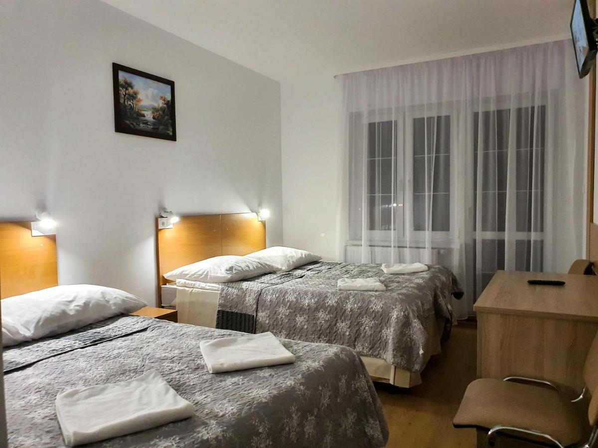 Astoria Apartment Dabki Luaran gambar